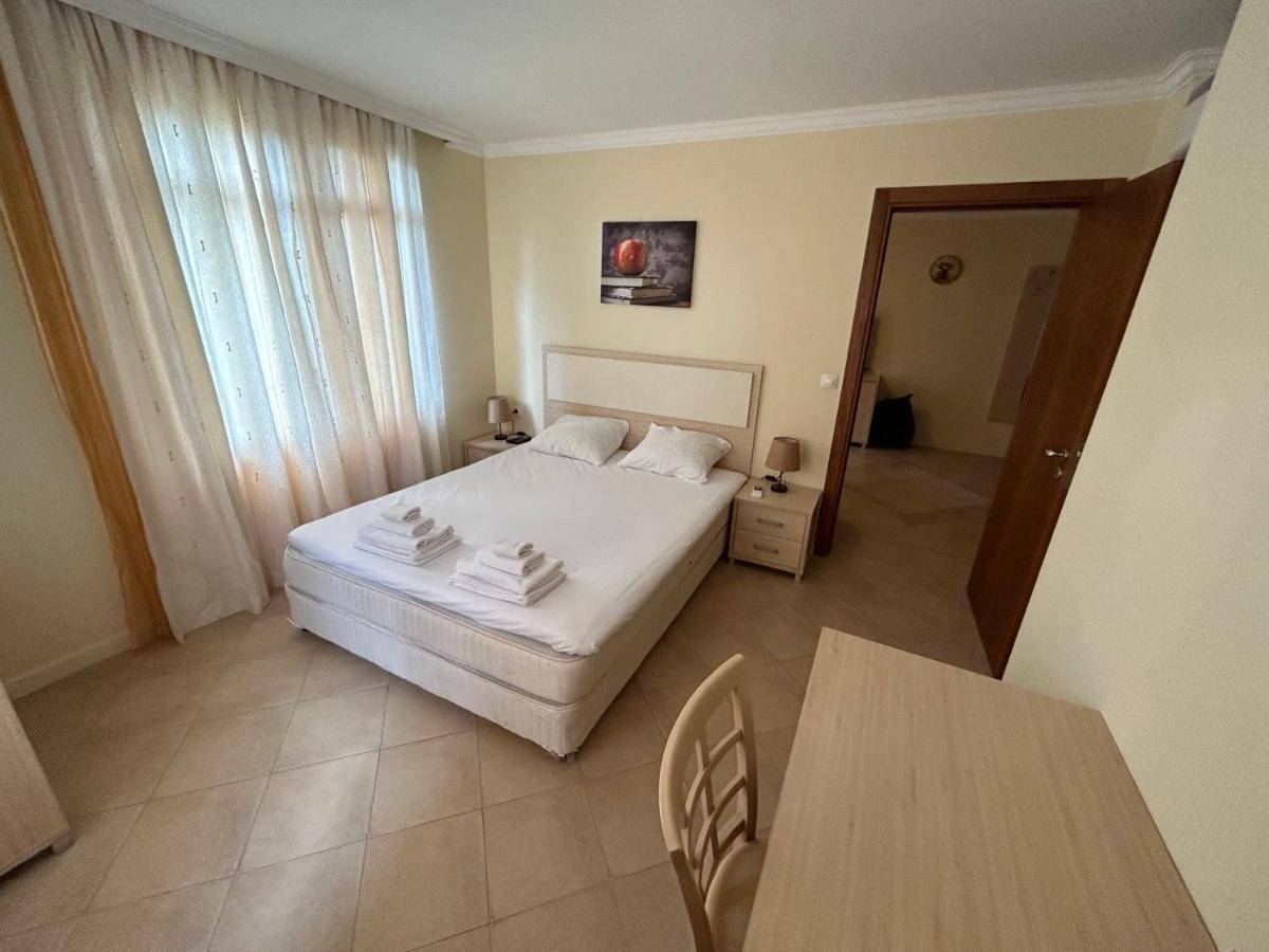 Quiet Apartment With Big Terrace In Santa Marina With Parking سوزوبول المظهر الخارجي الصورة